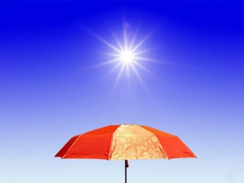 Avoid Sun Radiations after hair surgery 